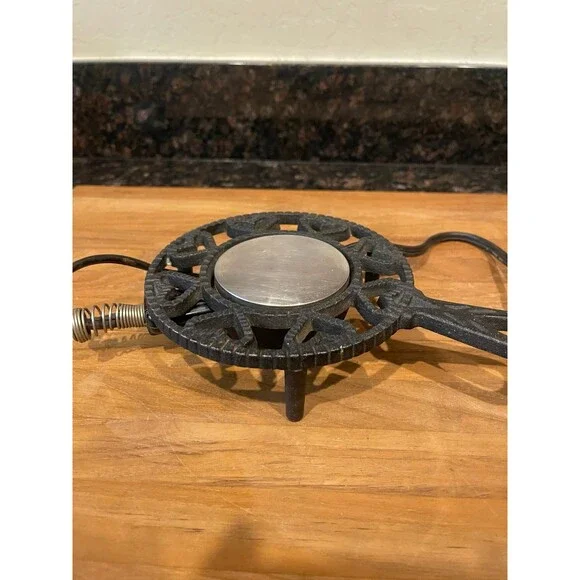 Williamsburg Cast Iron Electric Warmer trivet - Picture 4 of 6